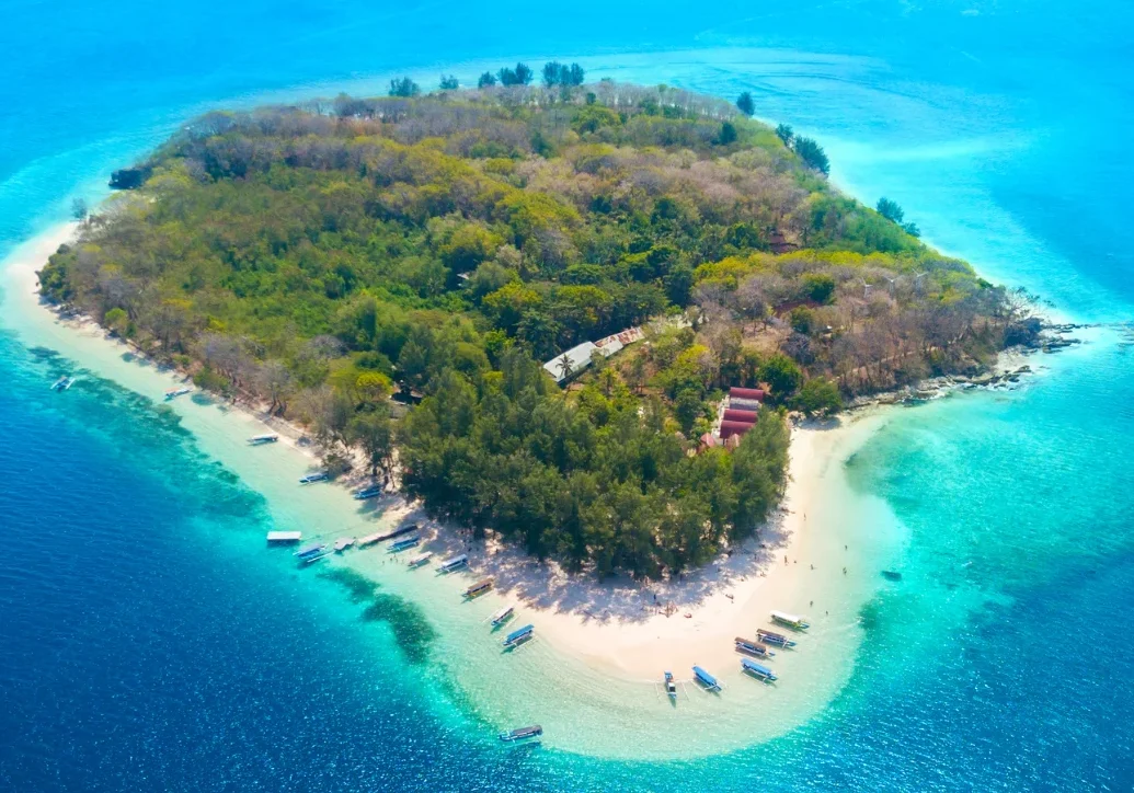 How to Visit Secret Gilis from Kuta Lombok: A Journey Beyond the Crowds
